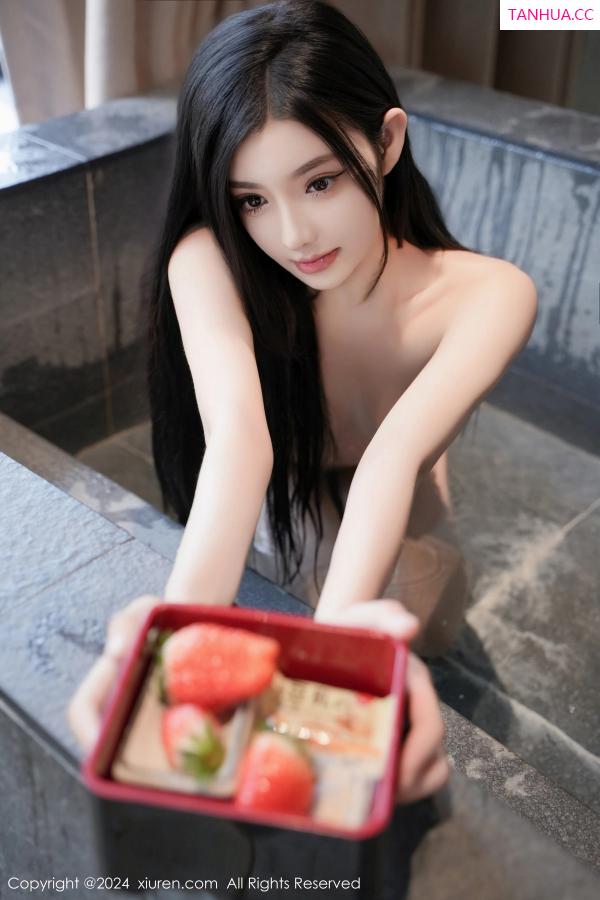   [XiuRen]高清写真图 2024.01.22 No.7996 伊雪儿 新人美腿第28张图片